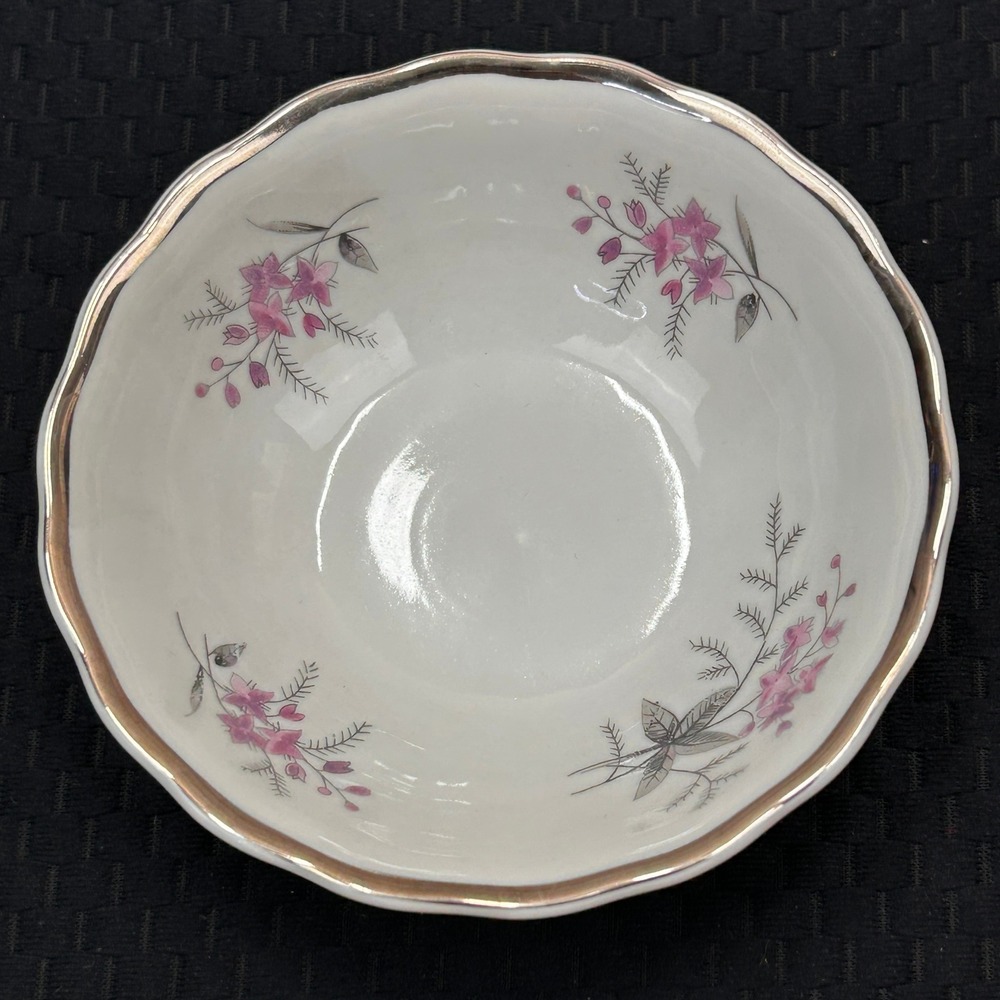 Favolina Karolina Jarolina Poland 3879‎ Fruit BowlSilver Scalloped Floral 4